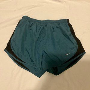 Women's Nike Dri-Fit Tempo Teal Shorts Size Large